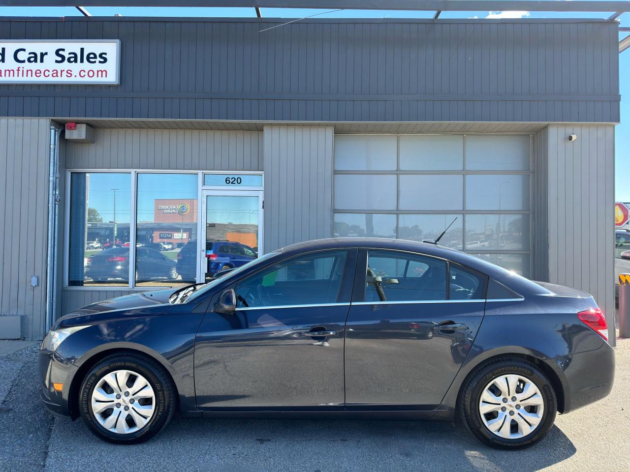 2014 Chevrolet Cruze 1LT Photo2