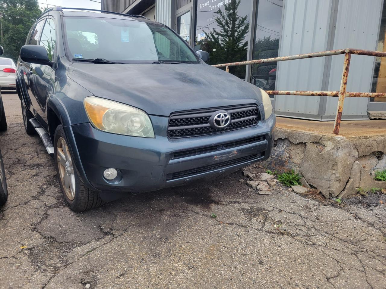 Used 2008 Toyota RAV4 4WD 4dr I4 Sport for sale in Kitchener, ON