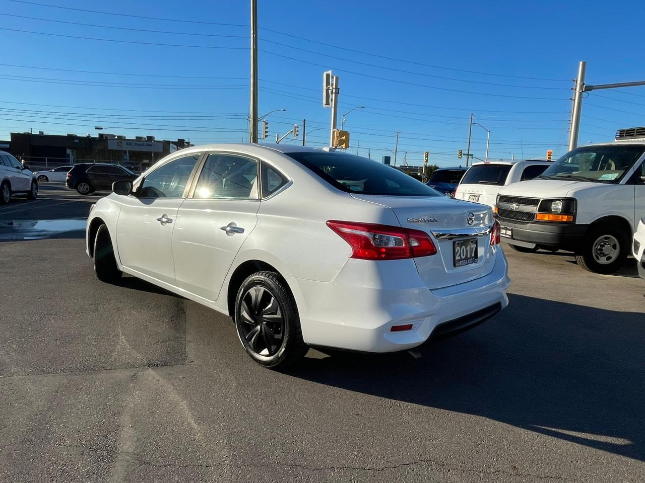 2017 Nissan Sentra 4dr Sdn AUTO SV NO ACCIDENT B-TOOTH CAMERA H-SEAT Photo4