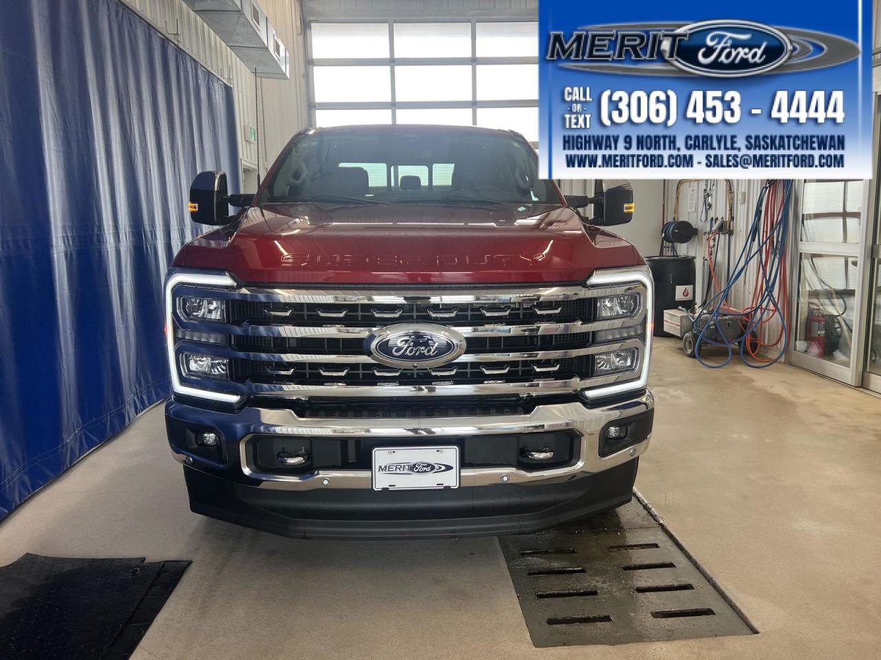 2024 Ford F-350 Super Duty SRW LARIAT - Diesel + Photo