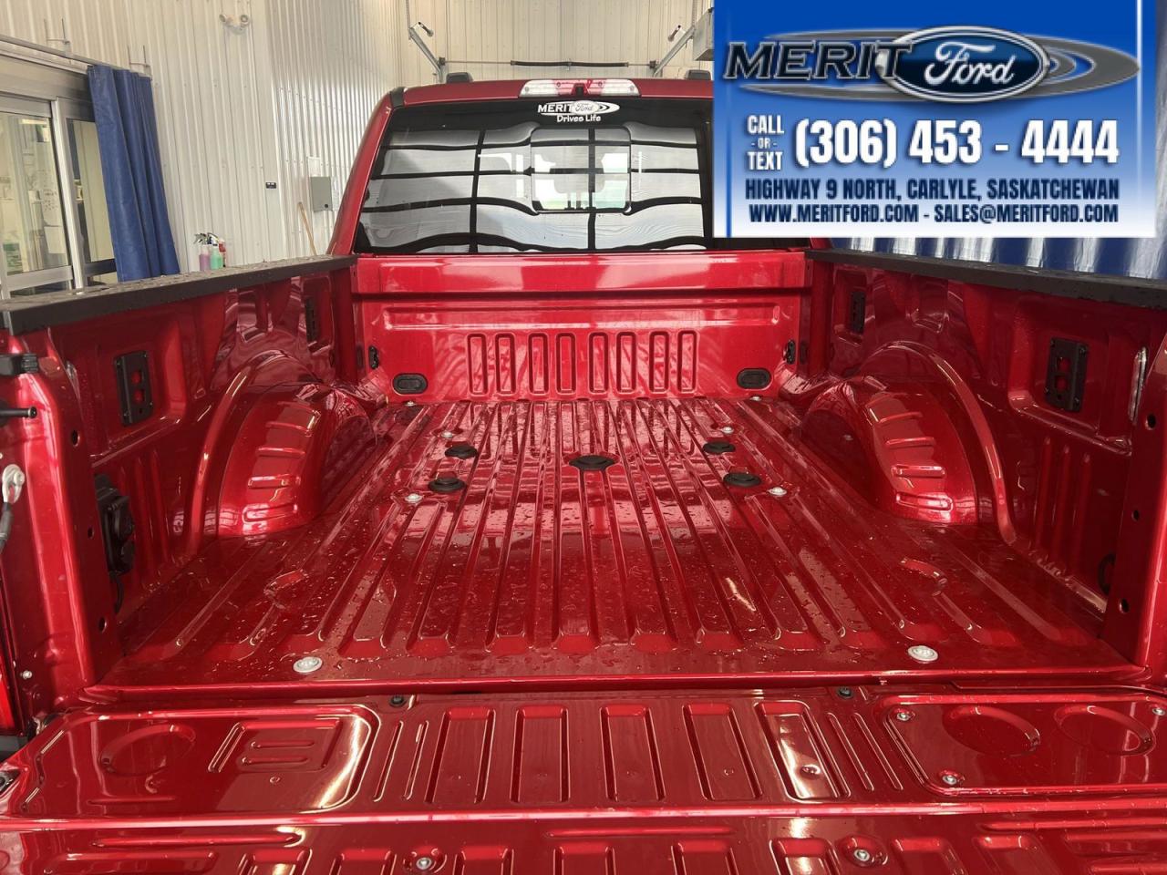 2024 Ford F-350 Super Duty SRW LARIAT - Diesel + Photo5