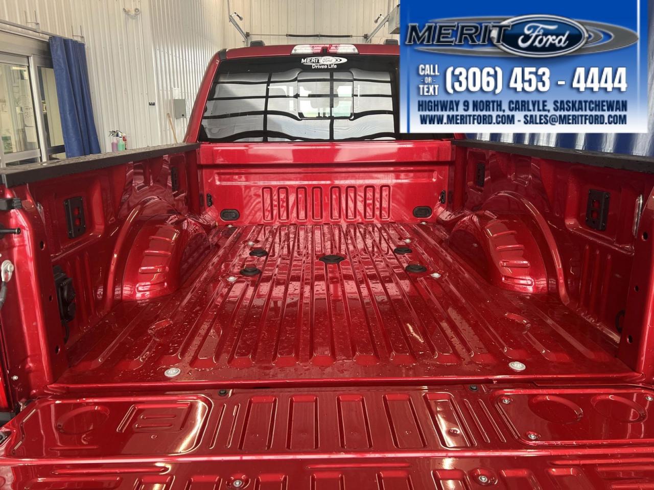 2024 Ford F-350 Super Duty SRW LARIAT - Diesel + Photo5
