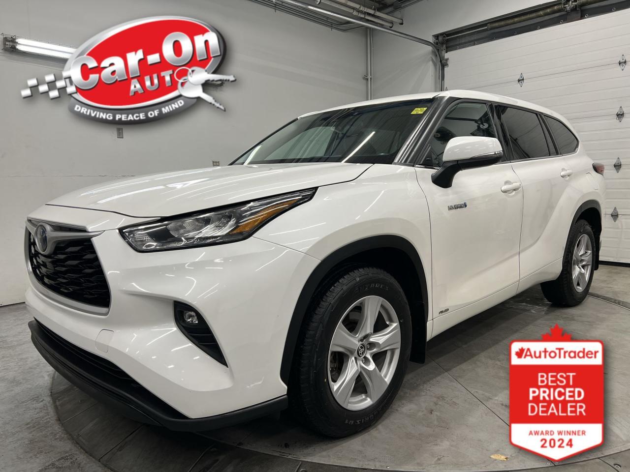 Used 2020 Toyota Highlander HYBRID AWD | 8-PASS | CARPLAY | HTD SEATS | BLIND SPOT for sale in Ottawa, ON