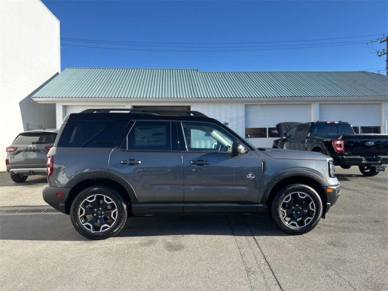 2025 Ford Bronco Sport Outer Banks  - Leather Seats Photo5