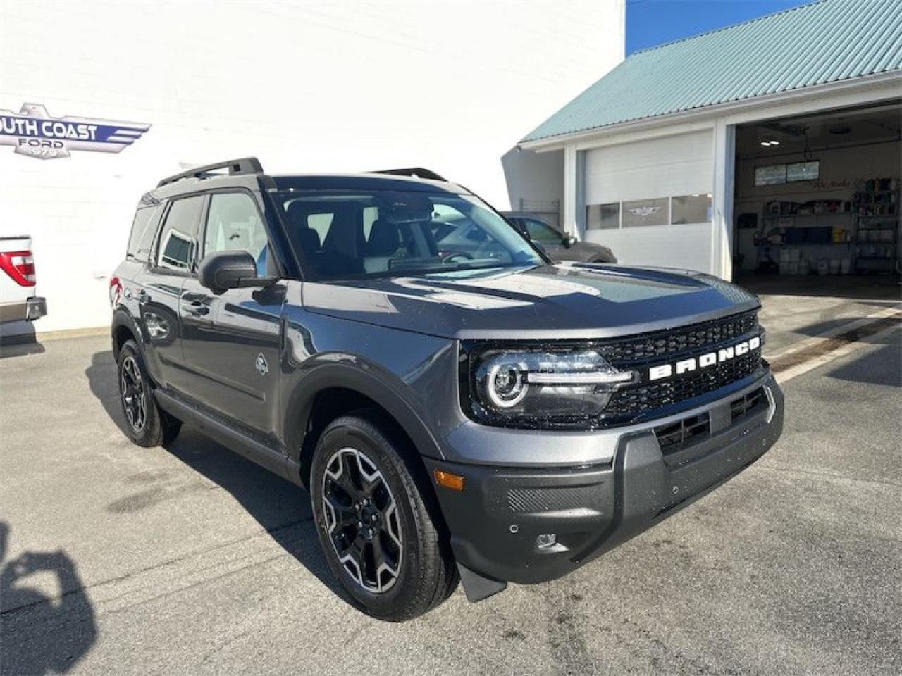 2025 Ford Bronco Sport Outer Banks  - Leather Seats Photo5