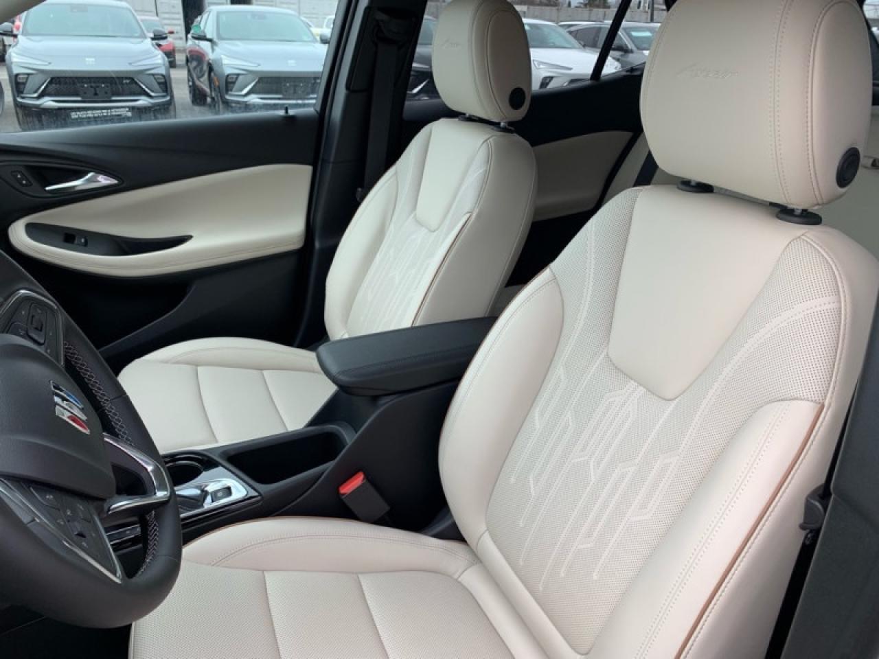 2025 Buick Encore GX Avenir  - Sunroof - Winter Tires Photo