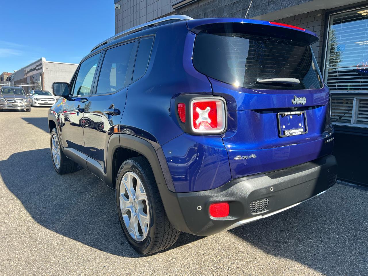 2016 Jeep Renegade LIMITED AWD - Photo #5