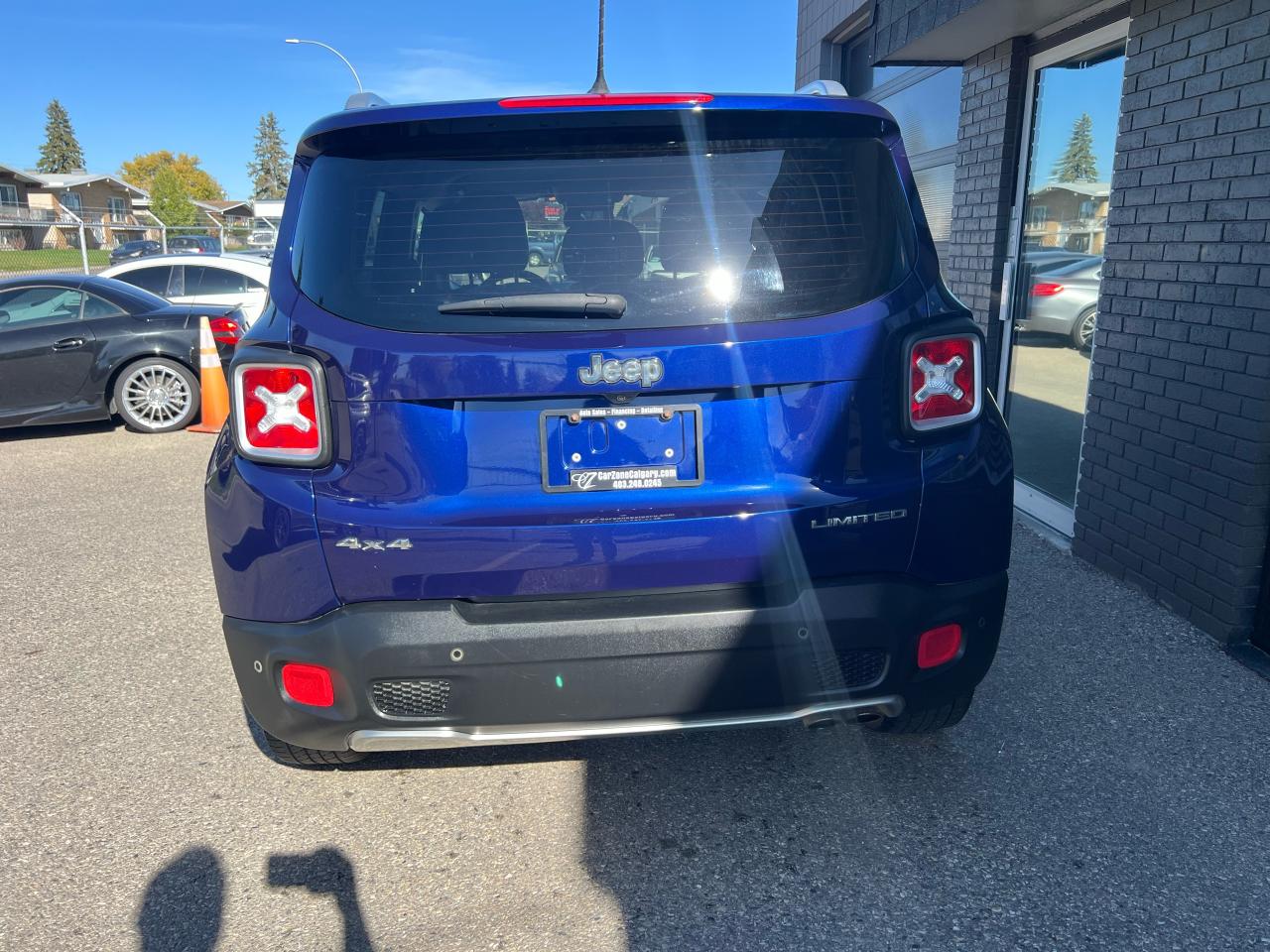 2016 Jeep Renegade LIMITED AWD - Photo #4