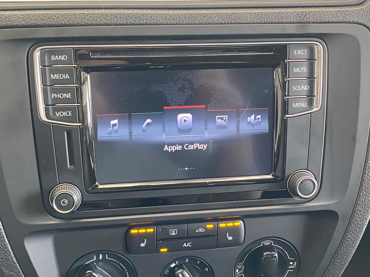 2017 Volkswagen Jetta Trendline+ApplePlay+New Tires+Brakes+CLEAN CARFAX - Photo #33