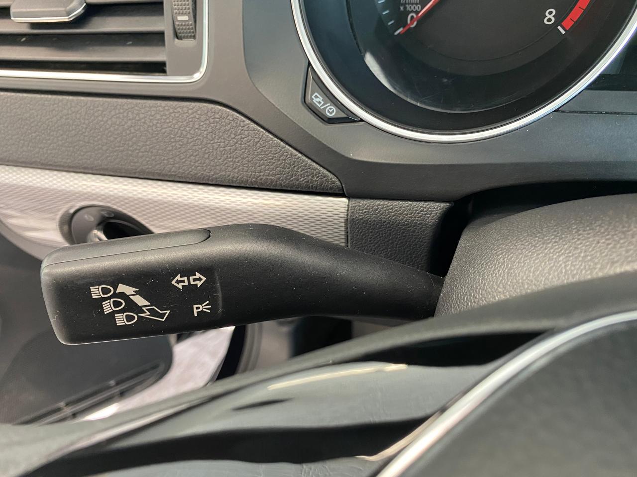 2017 Volkswagen Jetta Trendline+ApplePlay+New Tires+Brakes+CLEAN CARFAX - Photo #56