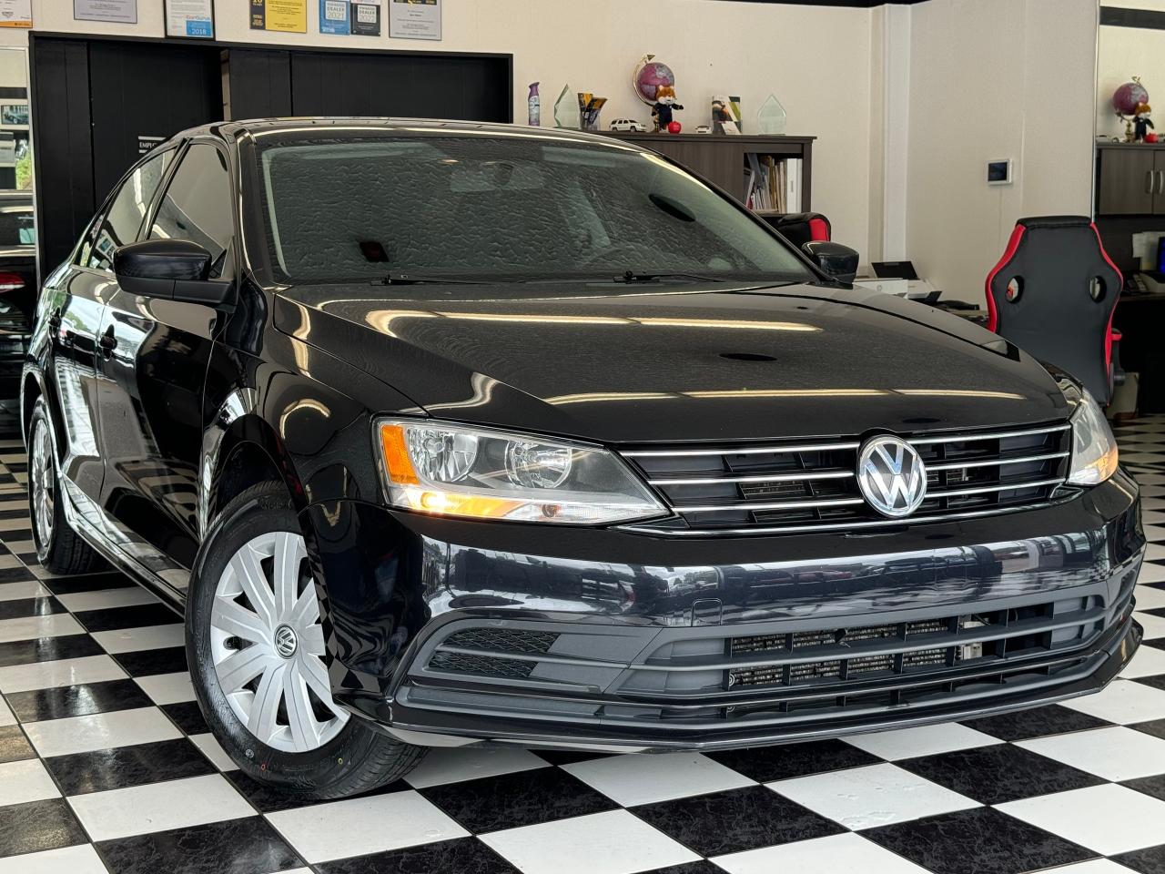 2017 Volkswagen Jetta Trendline+ApplePlay+New Tires+Brakes+CLEAN CARFAX - Photo #15