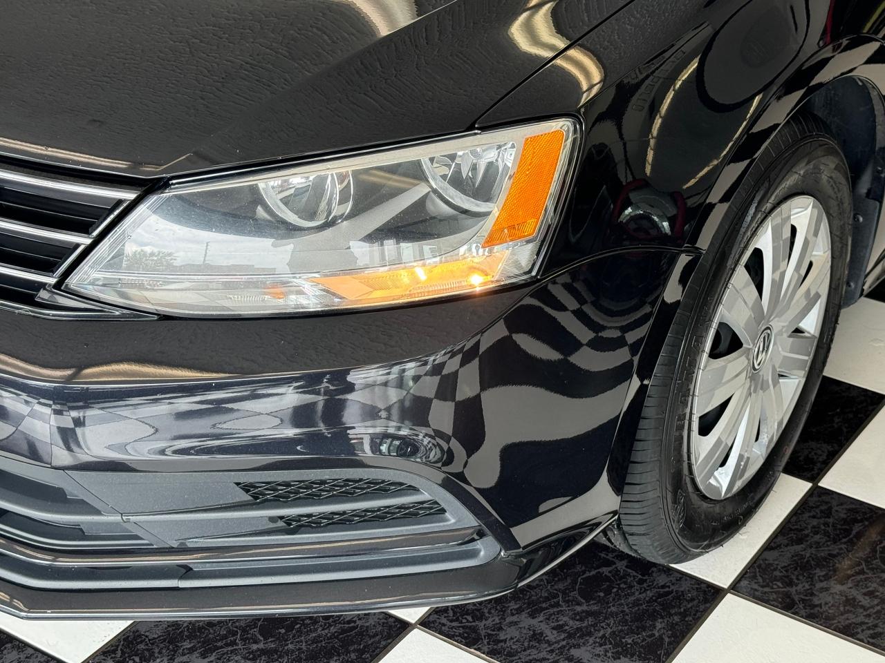 2017 Volkswagen Jetta Trendline+ApplePlay+New Tires+Brakes+CLEAN CARFAX Photo107
