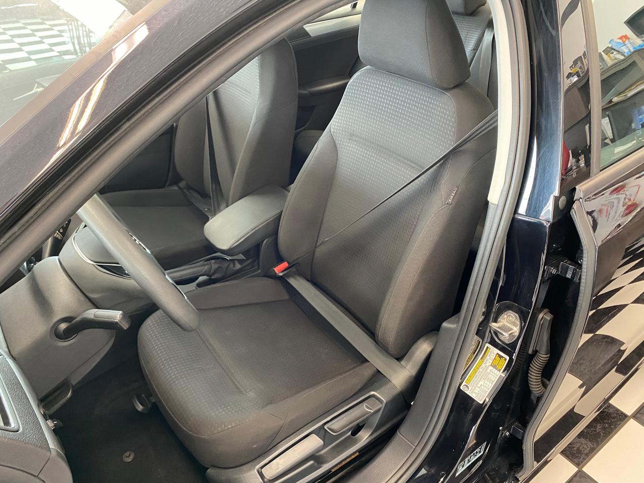 2017 Volkswagen Jetta Trendline+ApplePlay+New Tires+Brakes+CLEAN CARFAX - Photo #20