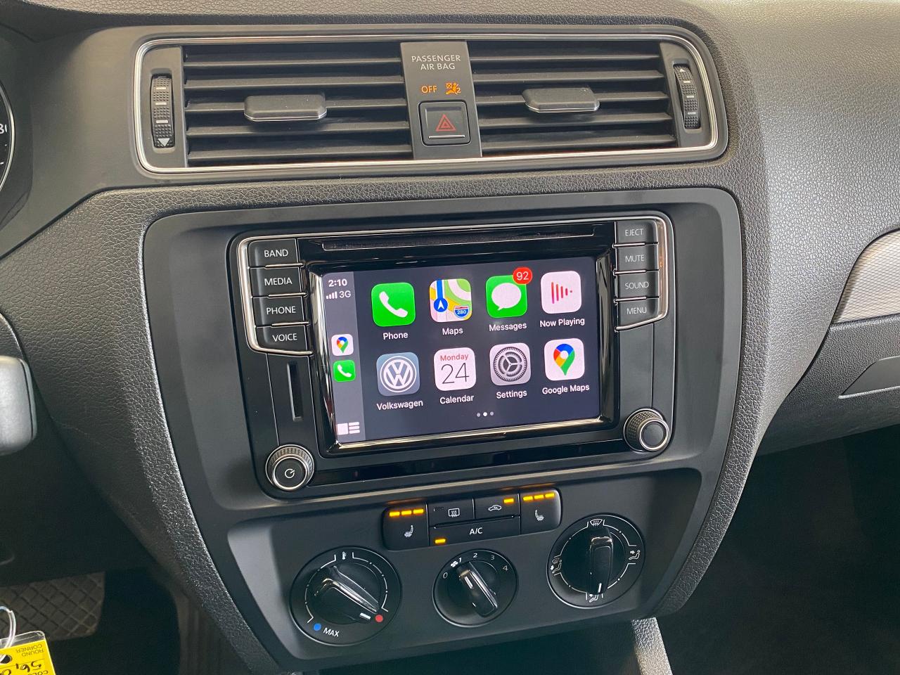 2017 Volkswagen Jetta Trendline+ApplePlay+New Tires+Brakes+CLEAN CARFAX - Photo #12