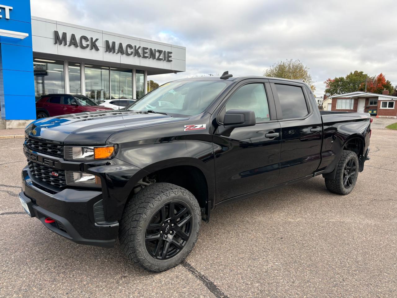 Used 2021 Chevrolet Silverado 1500 2021 Silverado Custom Trail Boss 4WD for sale in Renfrew, ON