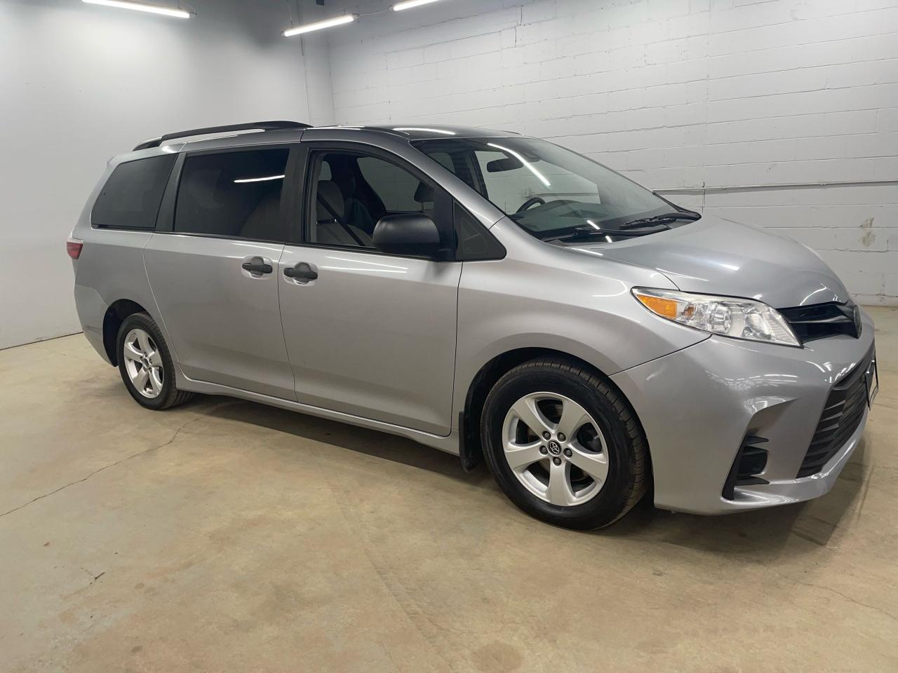 Used 2018 Toyota Sienna L for sale in Guelph, ON