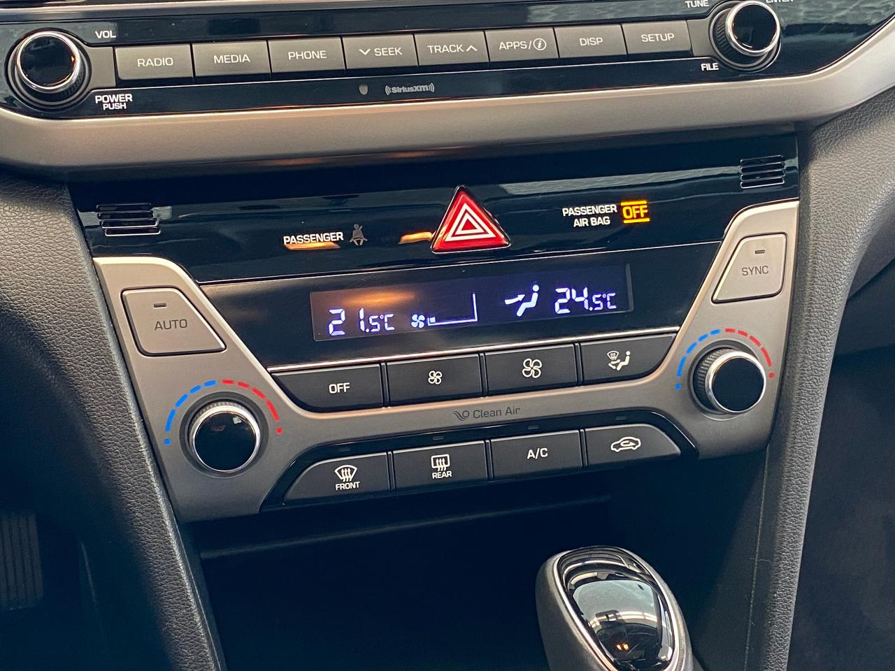2017 Hyundai Elantra GLS+Sunroof+New Tires+Brakes+ApplePlay+Camera+A/C - Photo #35