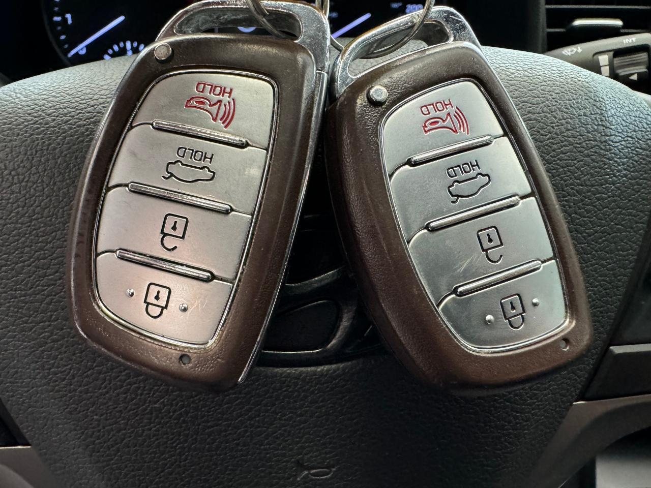 2017 Hyundai Elantra GLS+Sunroof+New Tires+Brakes+ApplePlay+Camera+A/C - Photo #16