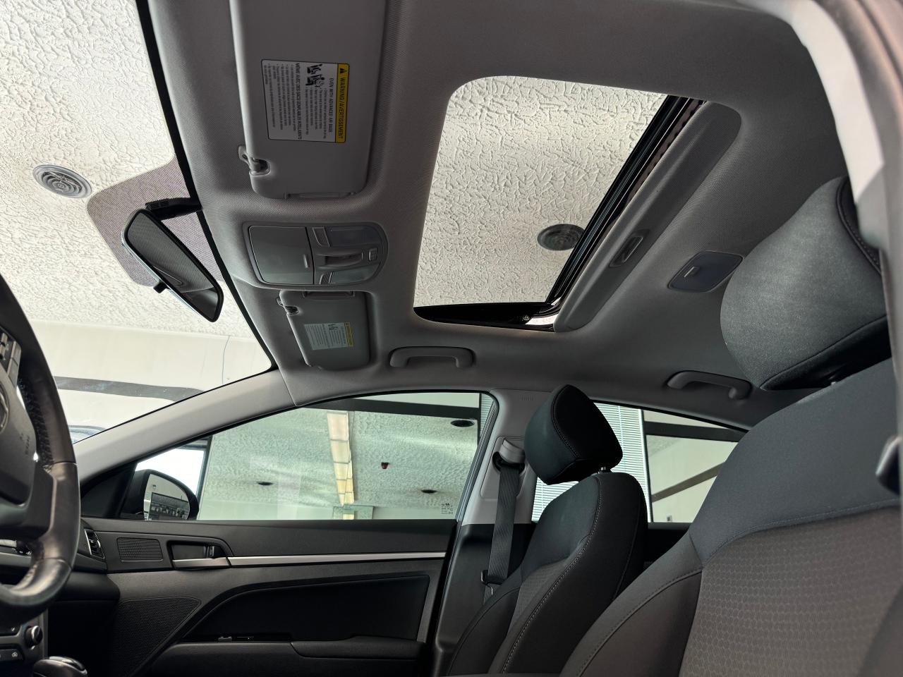 2017 Hyundai Elantra GLS+Sunroof+New Tires+Brakes+ApplePlay+Camera+A/C - Photo #3