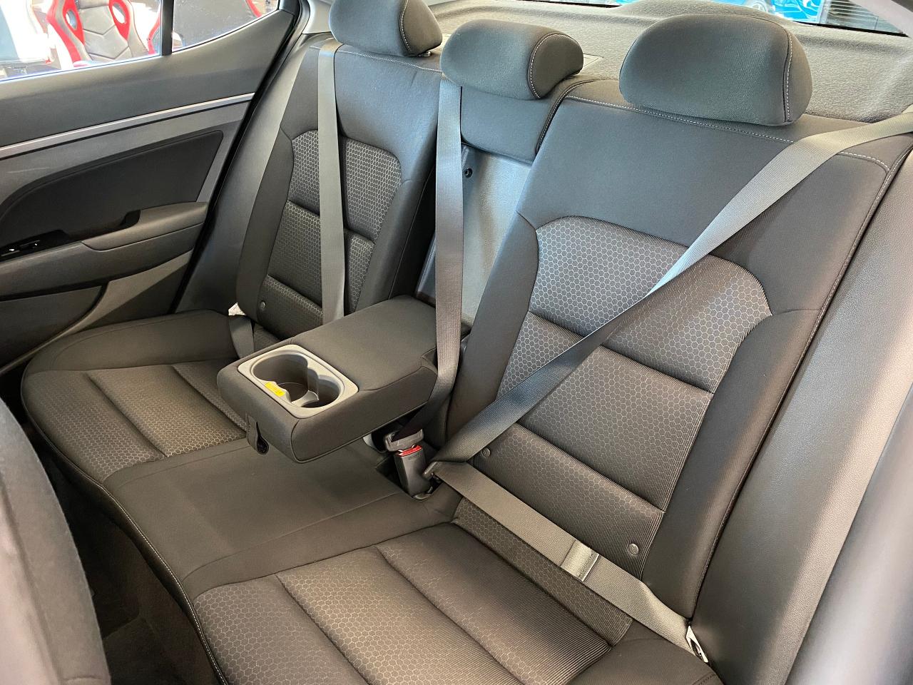 2017 Hyundai Elantra GLS+Sunroof+New Tires+Brakes+ApplePlay+Camera+A/C - Photo #25