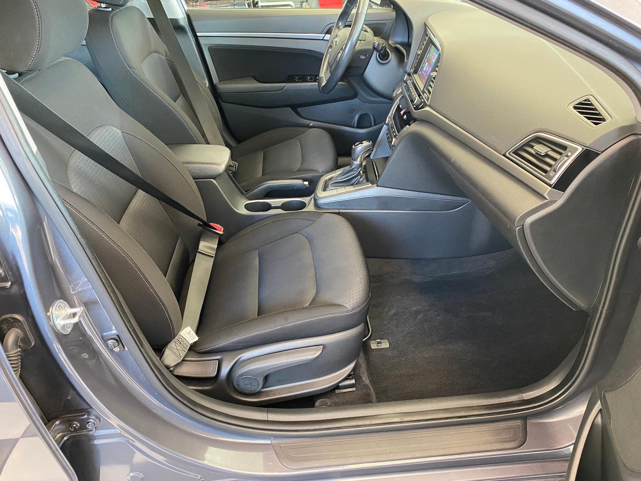 2017 Hyundai Elantra GLS+Sunroof+New Tires+Brakes+ApplePlay+Camera+A/C - Photo #22