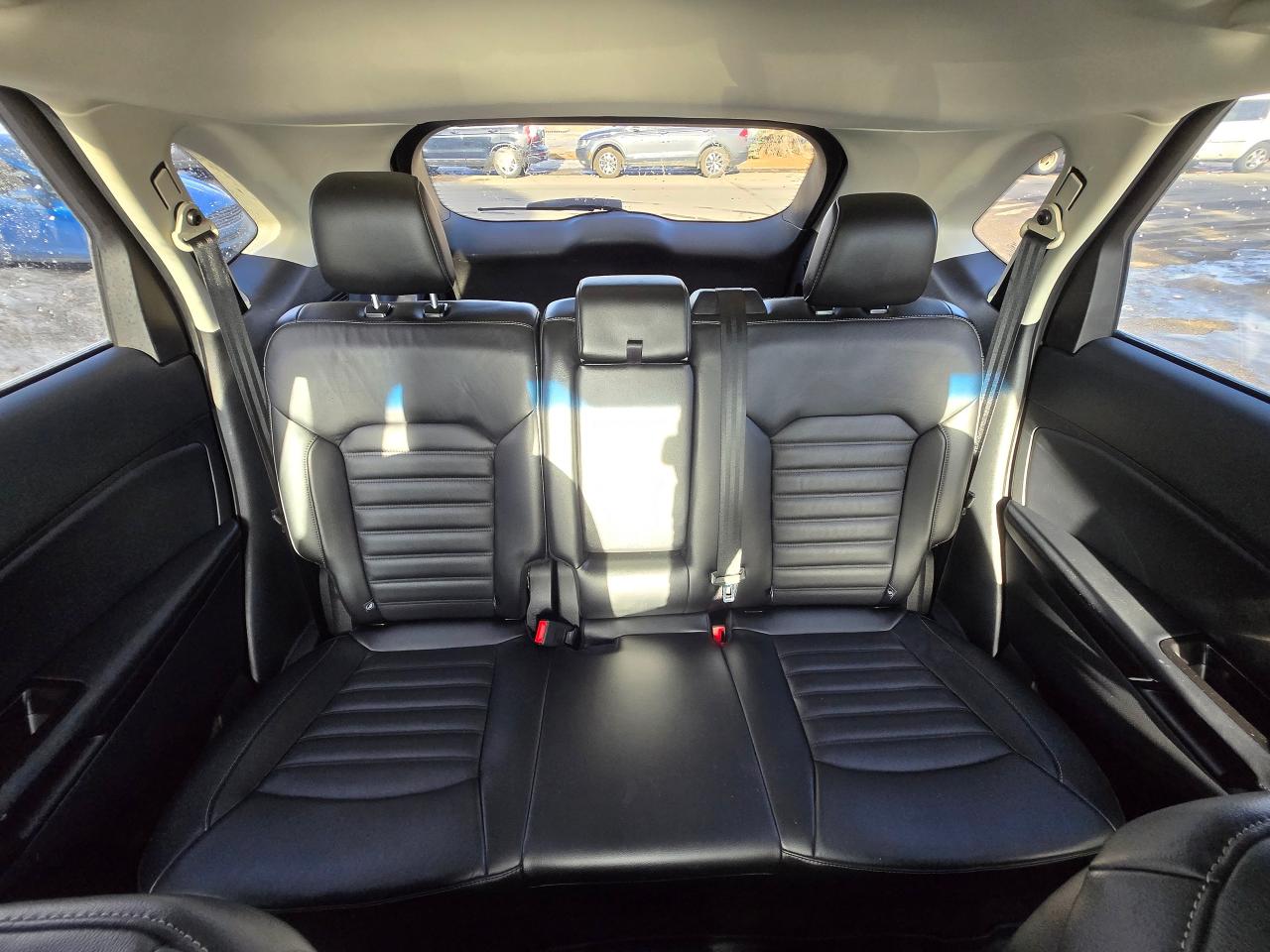2016 Ford Edge SEL AWD | ALL CREDIT ACCEPTED!! - Photo #18