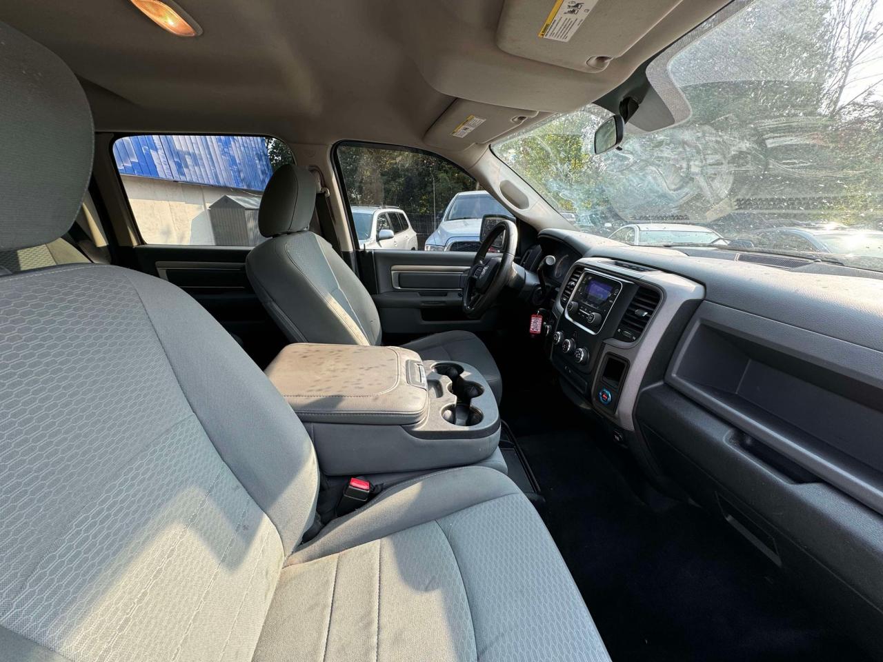 2017 RAM 1500 ST Crew Cab - Photo #9