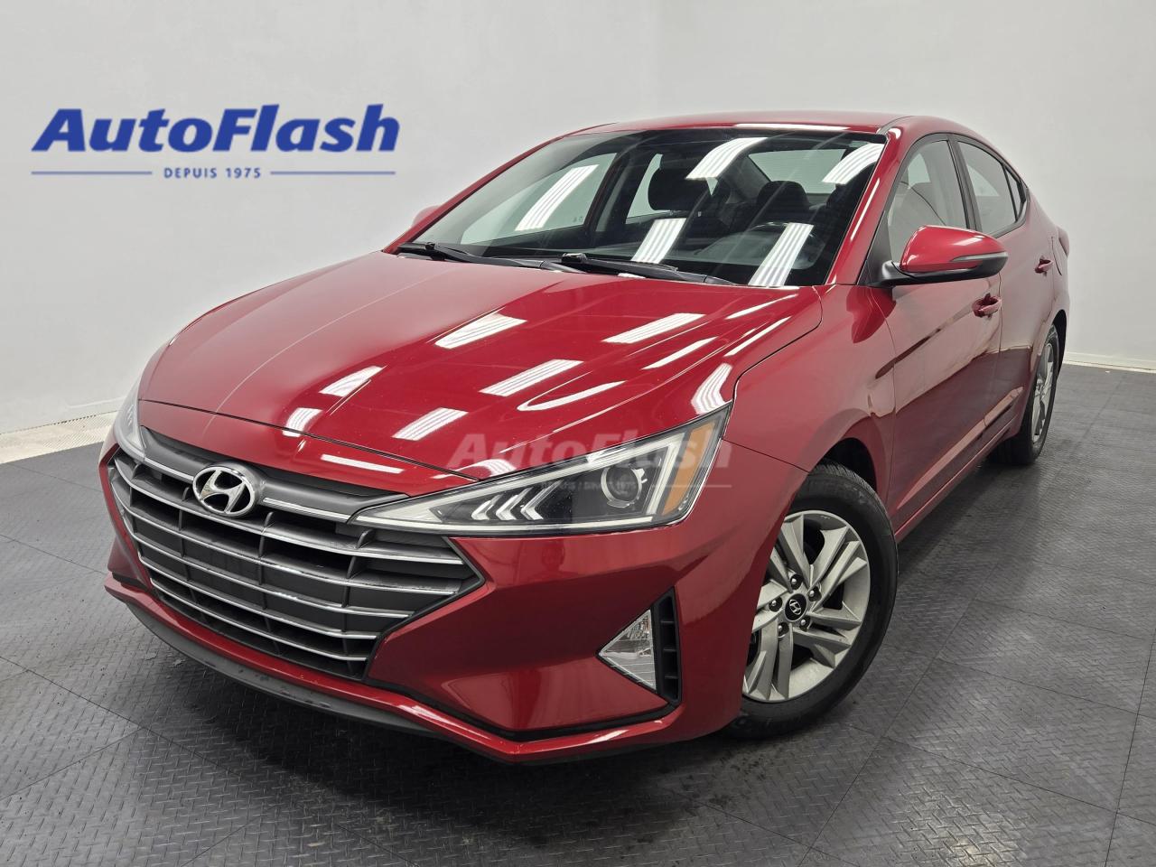 Used 2020 Hyundai Elantra PREFERRED, CARPLAY, DEMARREUR, BLIND SPOT for sale in Saint-Hubert, QC