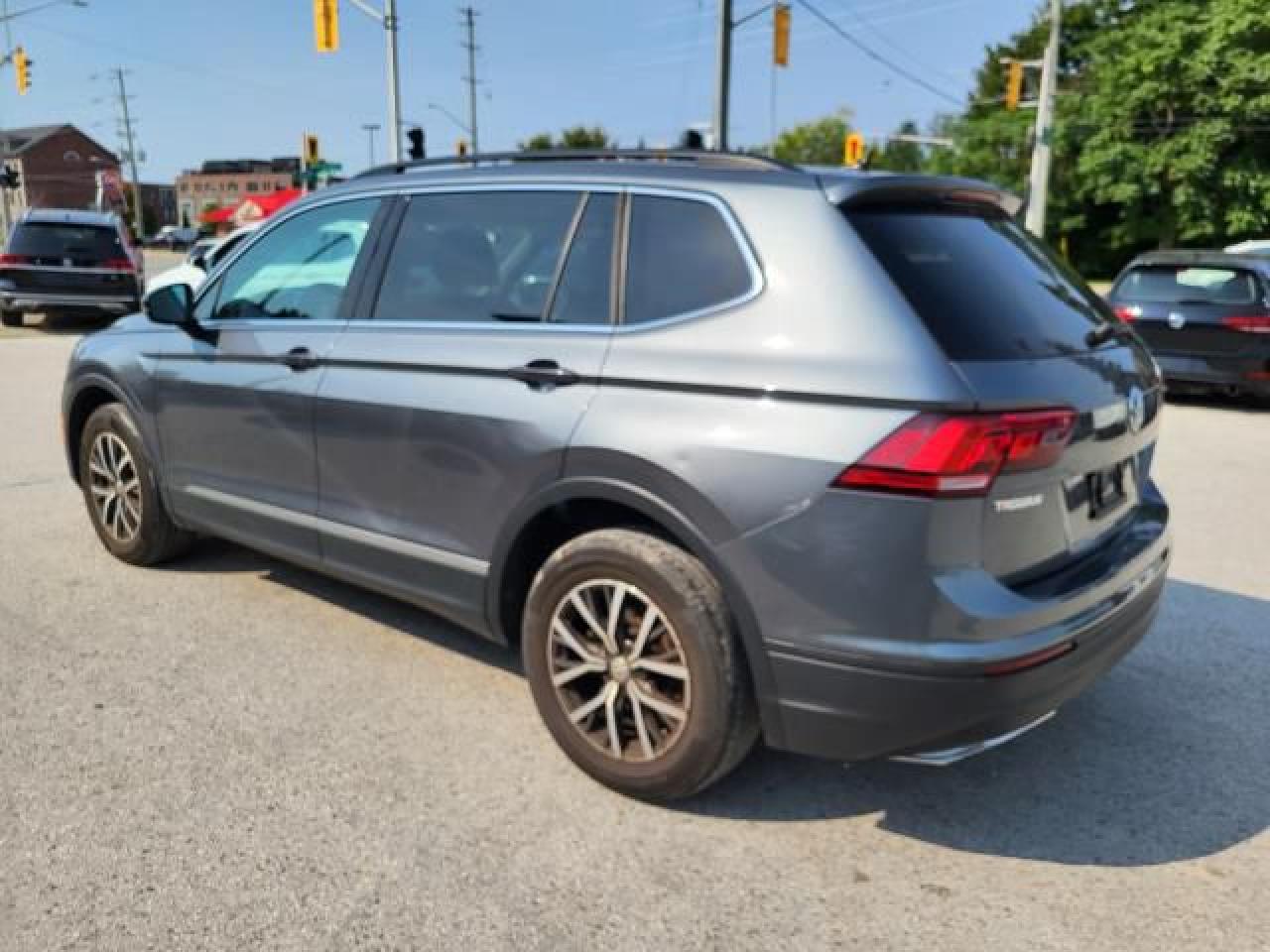 2018 Volkswagen Tiguan COMFORTLINE Photo5