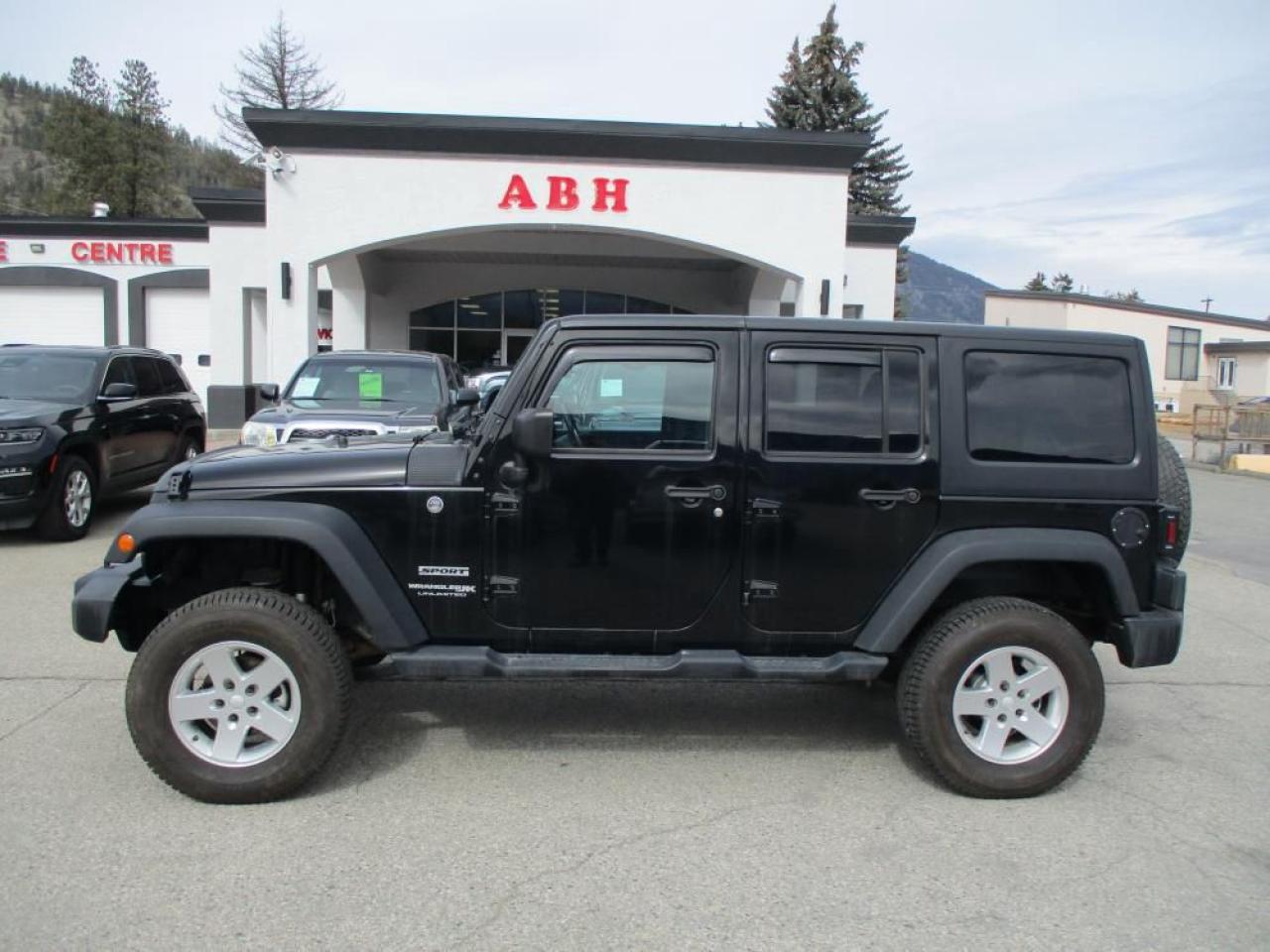 2018 Jeep Wrangler JK Unlimited Sport 4WD Photo2