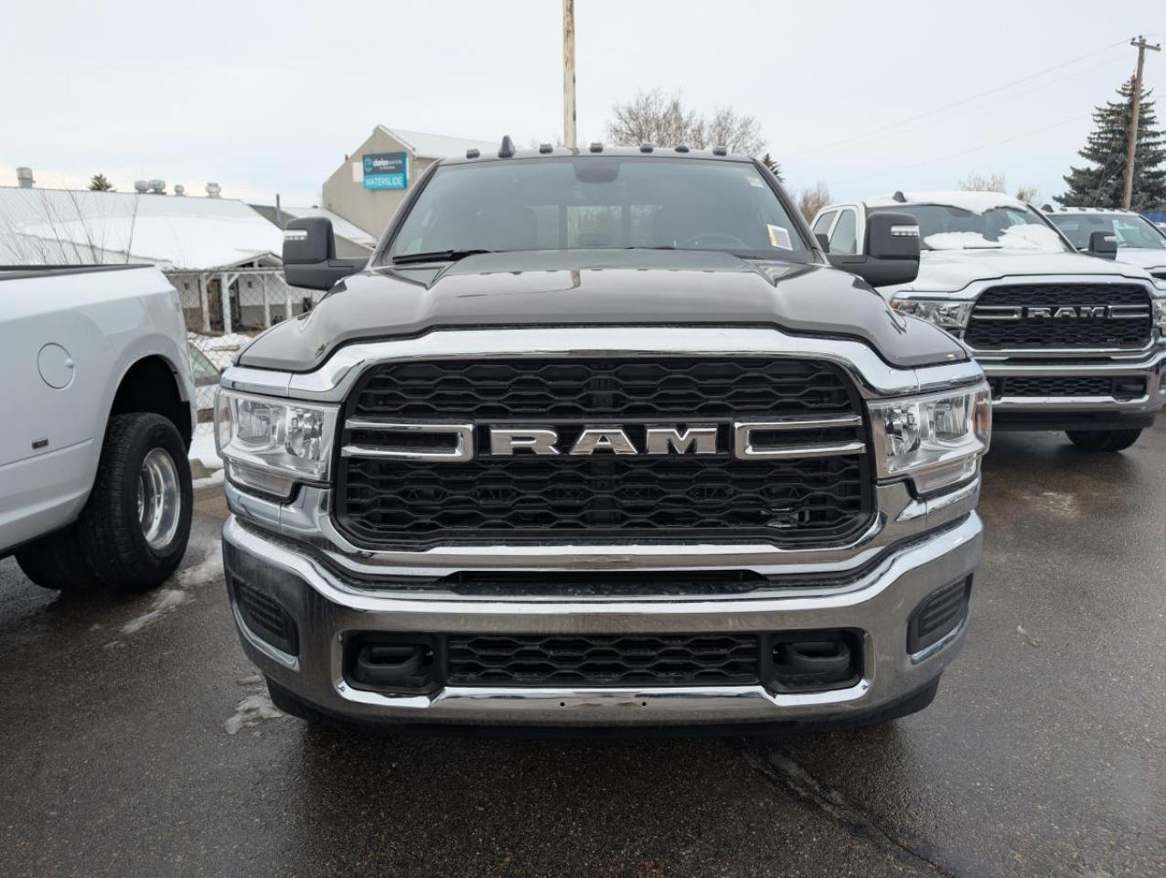 New 2024 RAM 3500 Tradesman cabine d'équipe 4x4 caisse de 8 pi for sale in Medicine Hat, AB