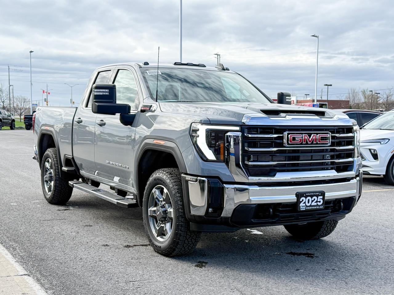 2025 GMC Sierra 2500 HD SLE 6.6L V8 DURAMAX WITH REMOTE START/ENTRY, CRUISE CONTROL, VINYL FLOORING, HD REAR VISION CAMERA, APPLE CARPLAY AND ANDROID AUTO Photo