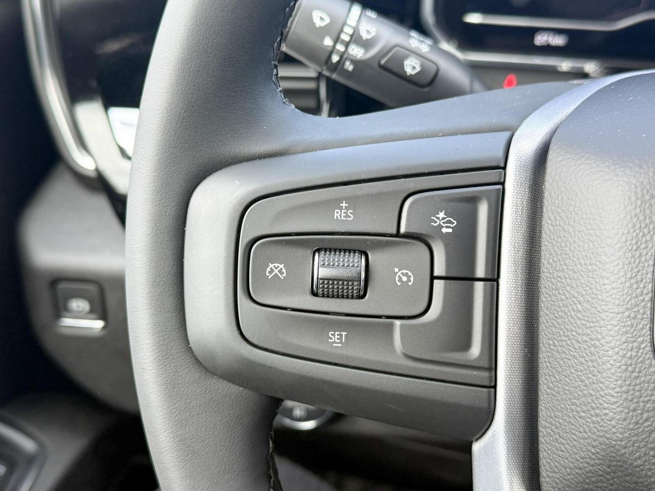 2025 GMC Sierra 2500 HD SLE 6.6L V8 DURAMAX WITH REMOTE START/ENTRY, CRUISE CONTROL, VINYL FLOORING, HD REAR VISION CAMERA, APPLE CARPLAY AND ANDROID AUTO Photo