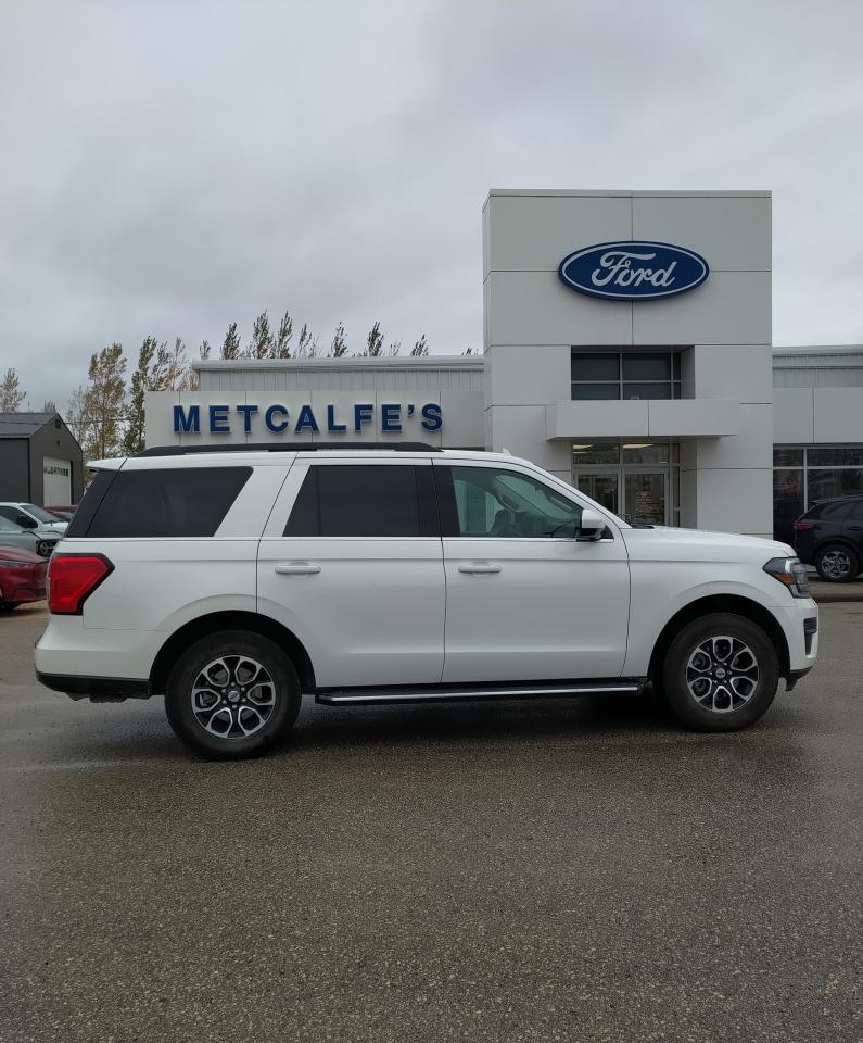 Used 2022 Ford Expedition XLT for sale in Treherne, MB