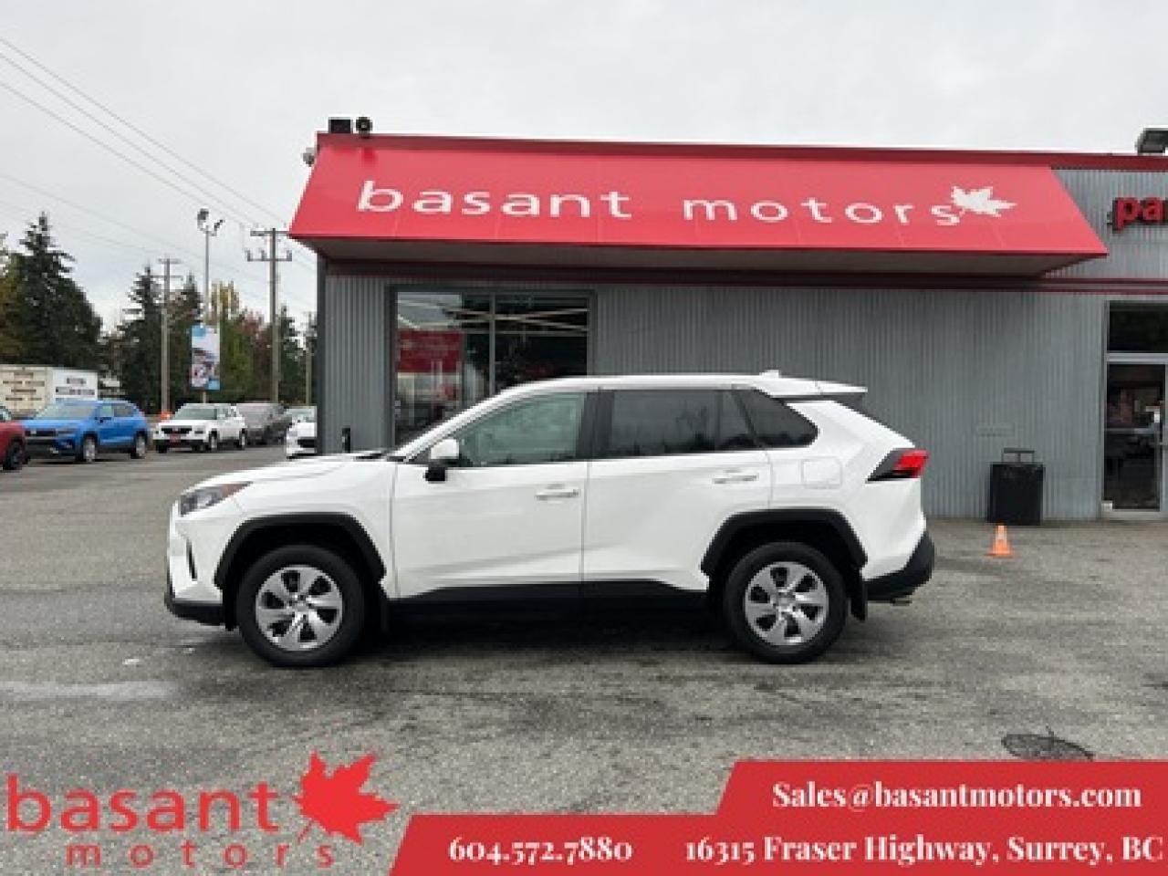 Used 2022 Toyota RAV4 LE, Toyota Safety Sense, Carplay, Backup Cam! for sale in Surrey, BC