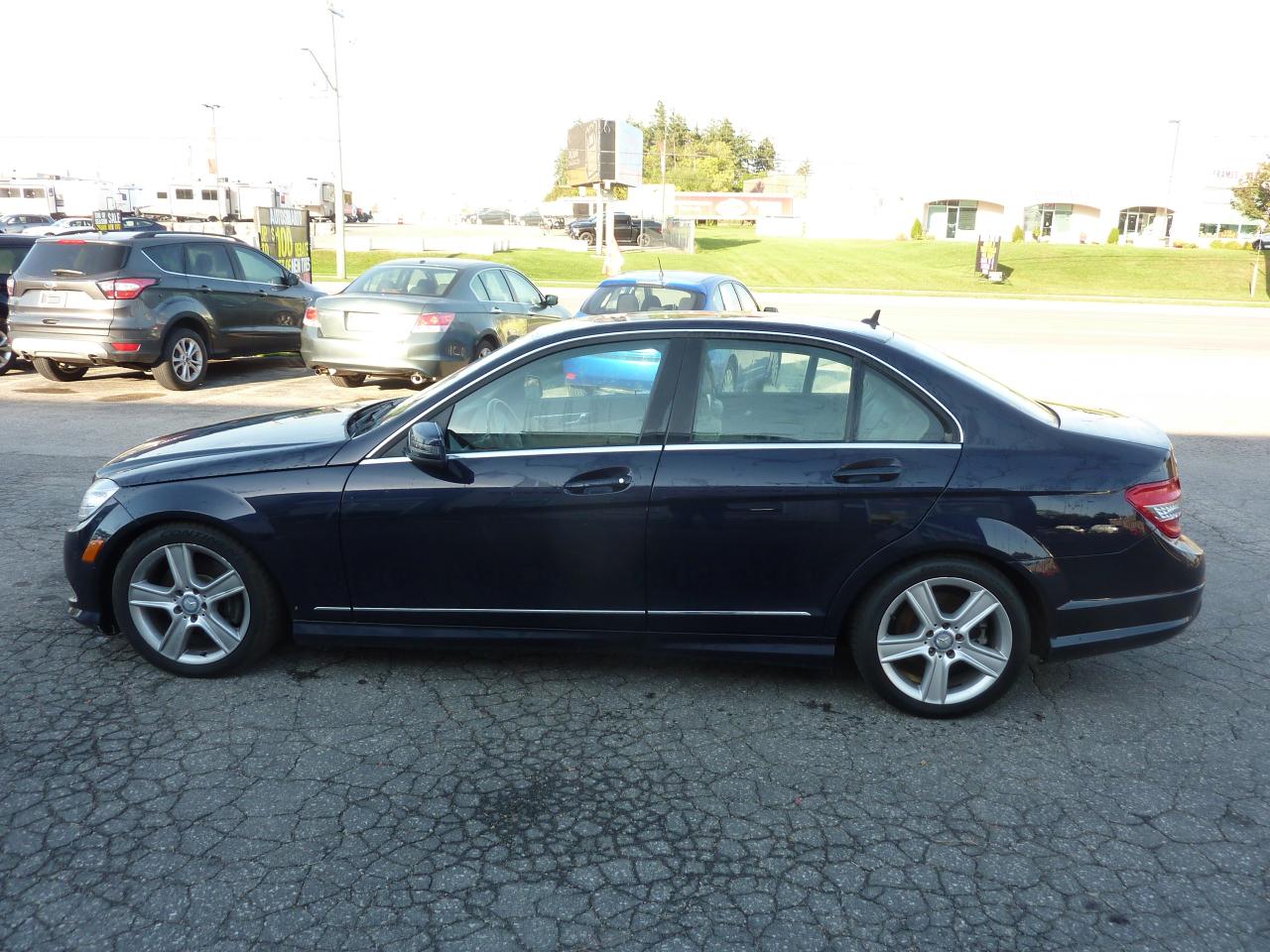 2011 Mercedes-Benz C300 4dr Sdn C 300 4MATIC - Photo #7