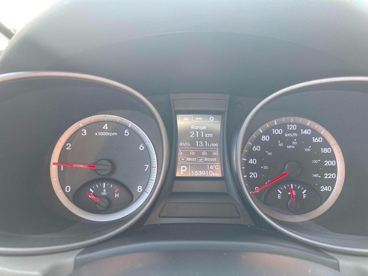 2015 Hyundai Santa Fe Sport  Photo4