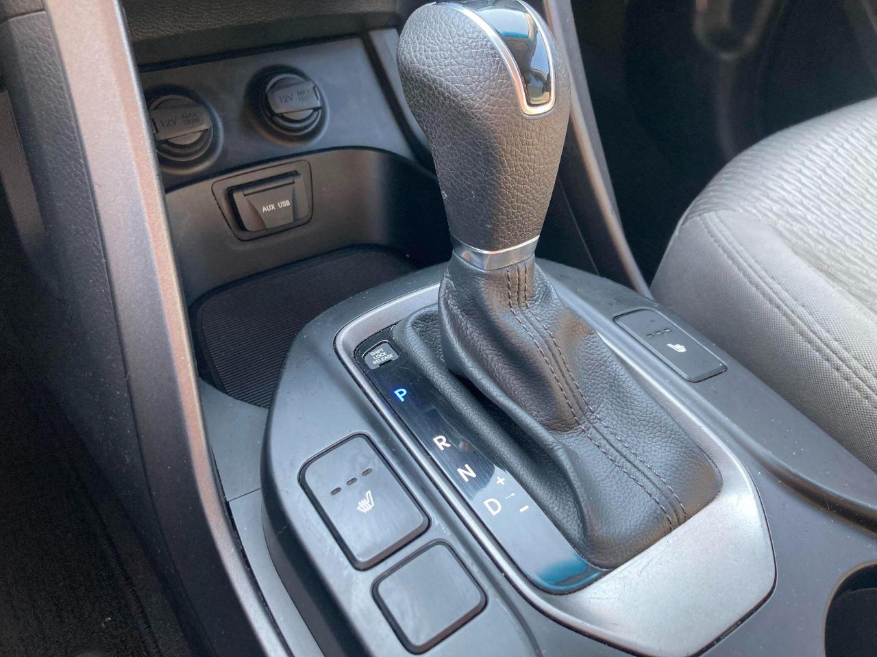 2015 Hyundai Santa Fe Sport  Photo