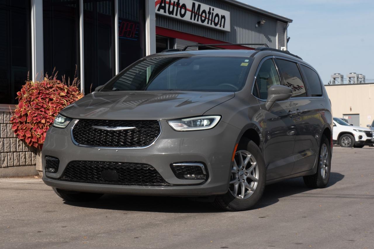 Used 2022 Chrysler Pacifica Touring for sale in Chatham, ON