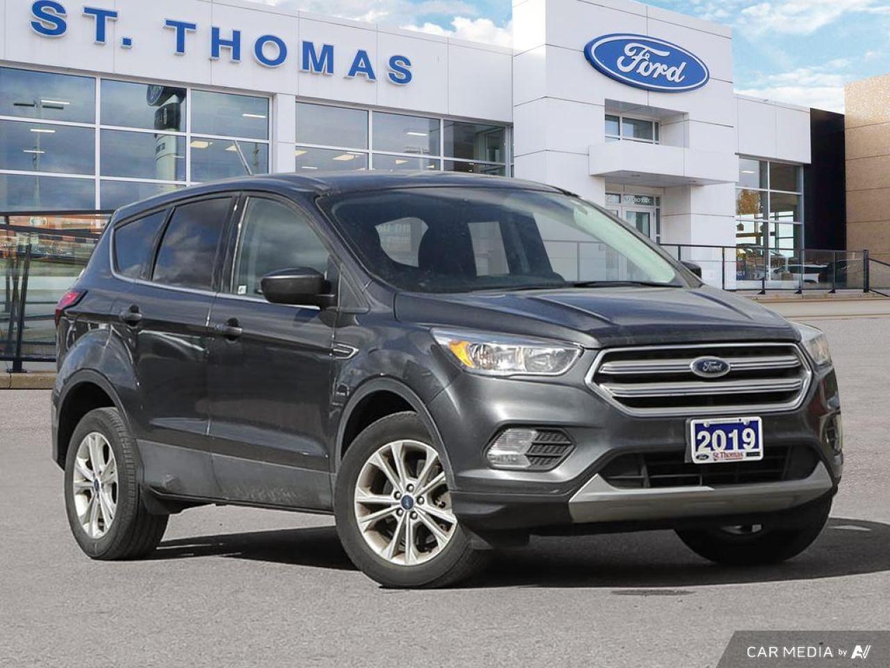 Used 2019 Ford Escape SE AWD Heated Cloth Seats, Navigation, Alloy Wheels for sale in St Thomas, ON