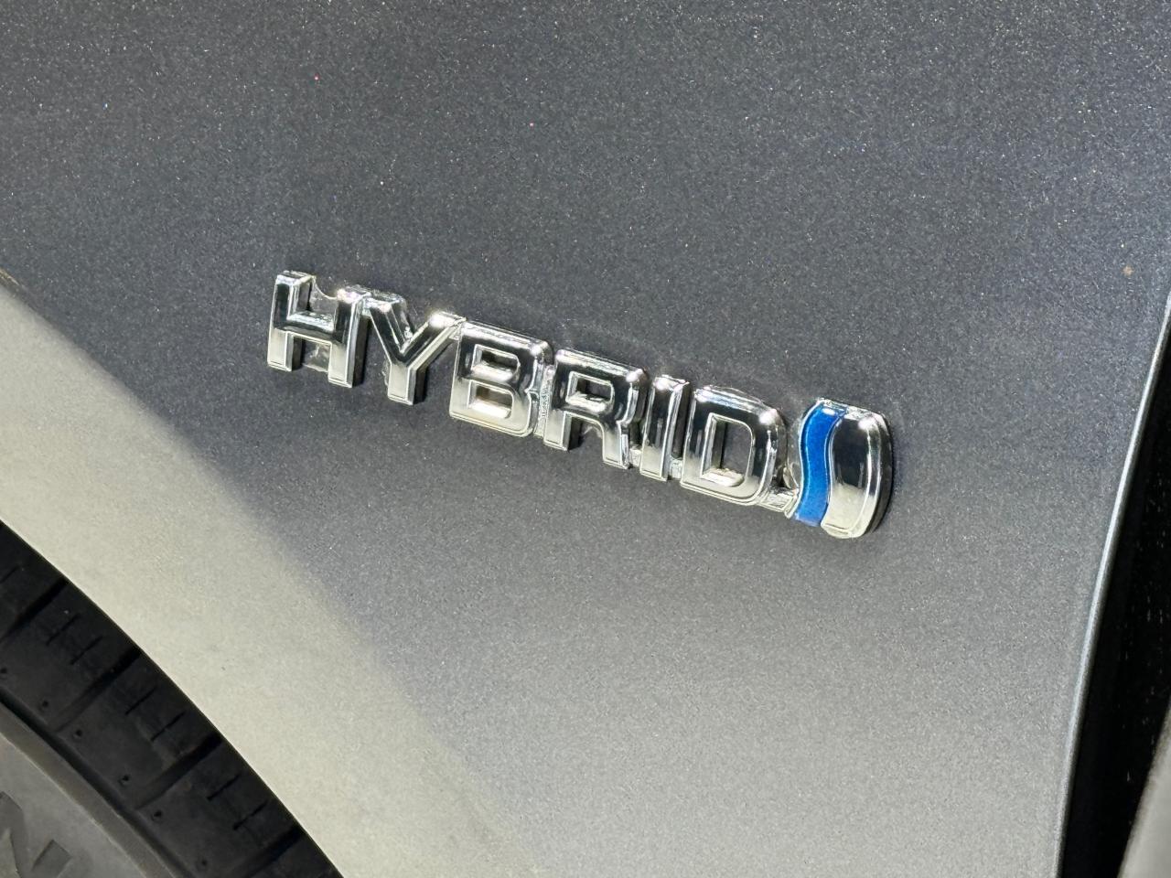 2014 Toyota Prius c 5dr HB Technology - Photo #9