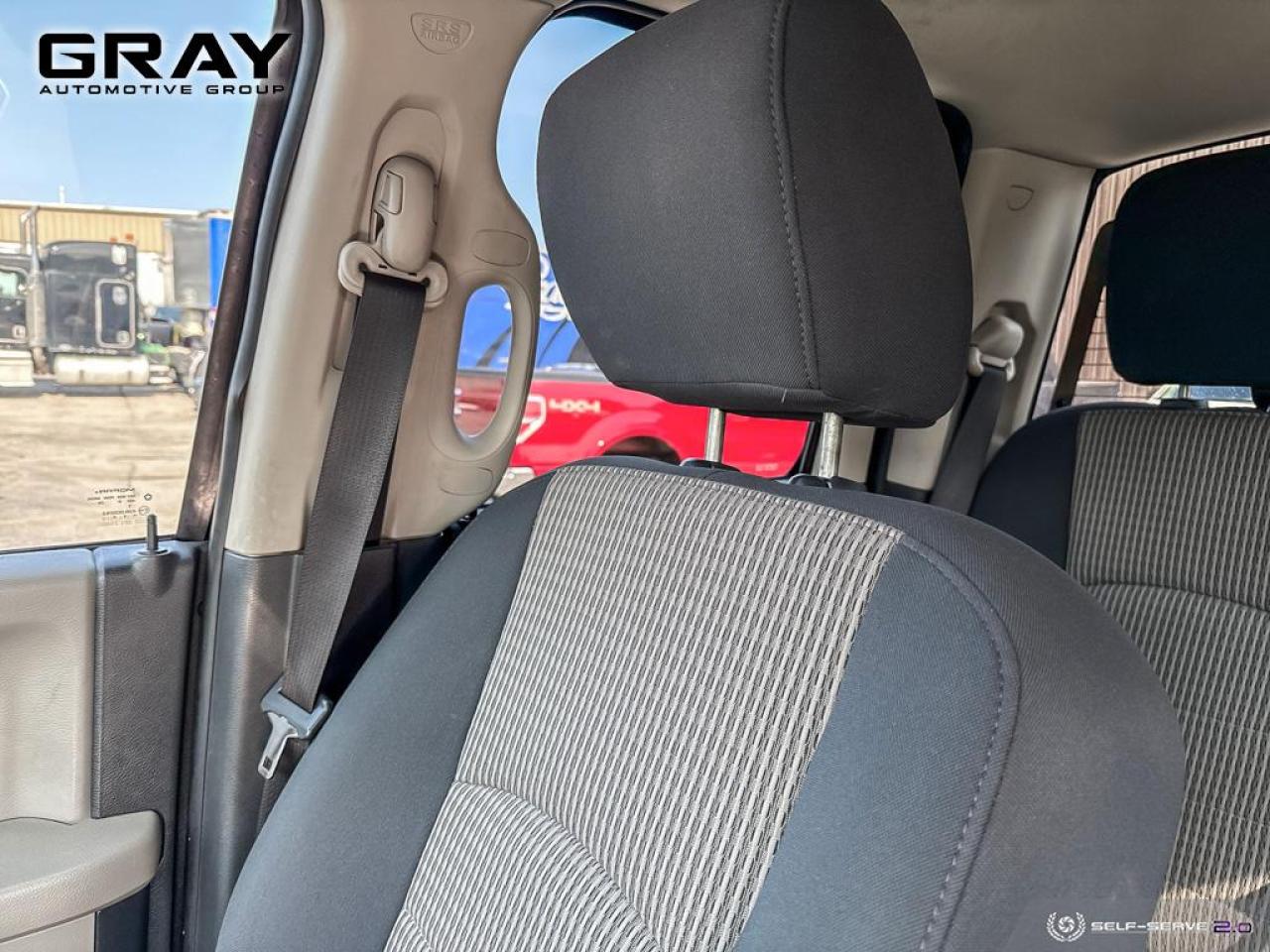 2011 RAM 1500 SLT 5.7L V8/6.4' Box/4x4/Power Group - Photo #13