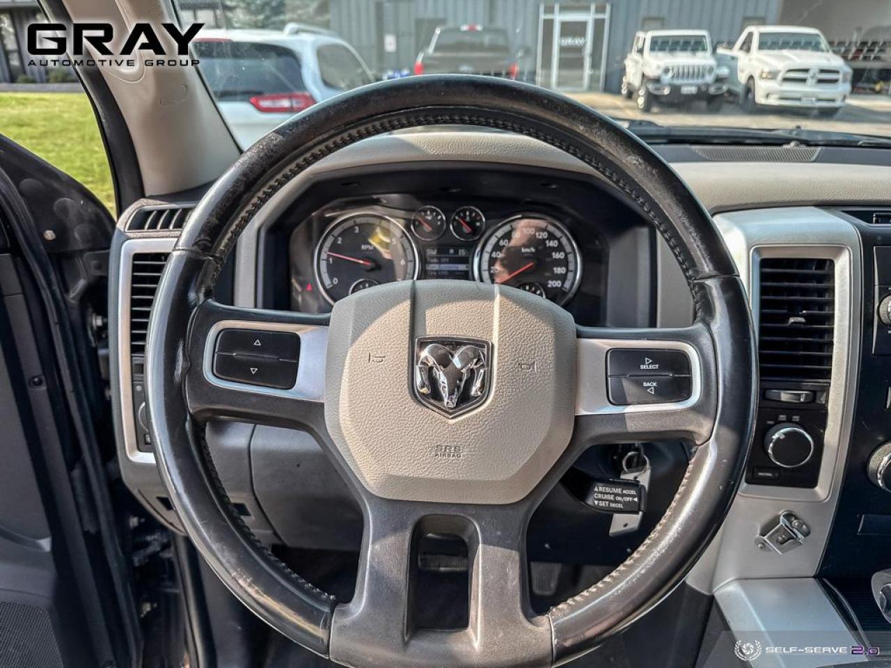 2011 RAM 1500 SLT 5.7L V8/6.4' Box/4x4/Power Group - Photo #10
