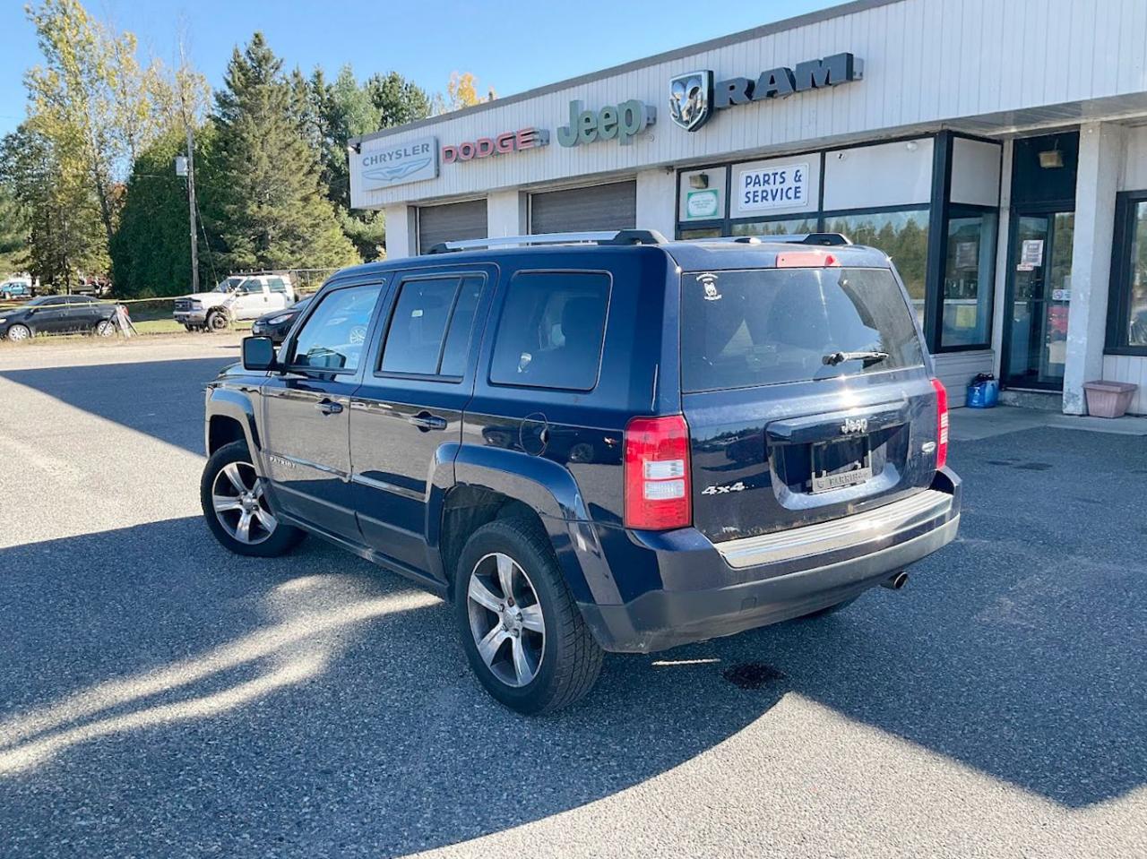 2016 Jeep Patriot  Photo3