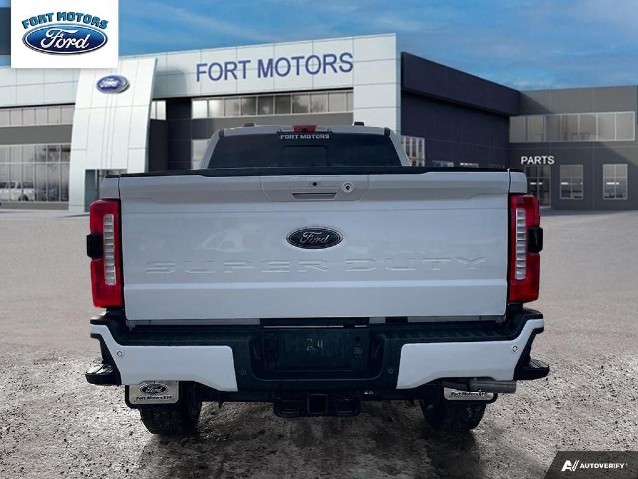 2024 Ford SUPERDUTY F-350® Lariat® Photo4