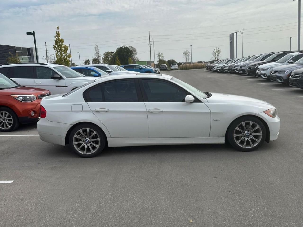 2007 BMW 3 Series 323i Photo4