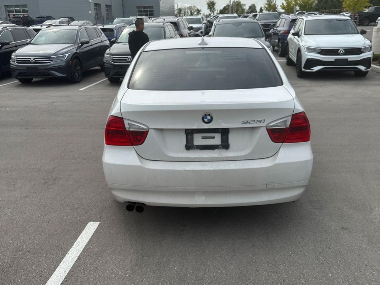 2007 BMW 3 Series 323i Photo3