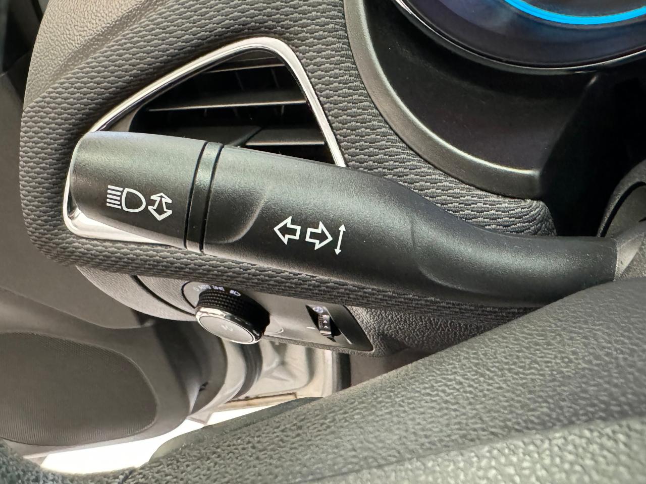 2017 Chevrolet Cruze LT+ApplePlay+Remote Start+New Tires+Brakes+Camera - Photo #42