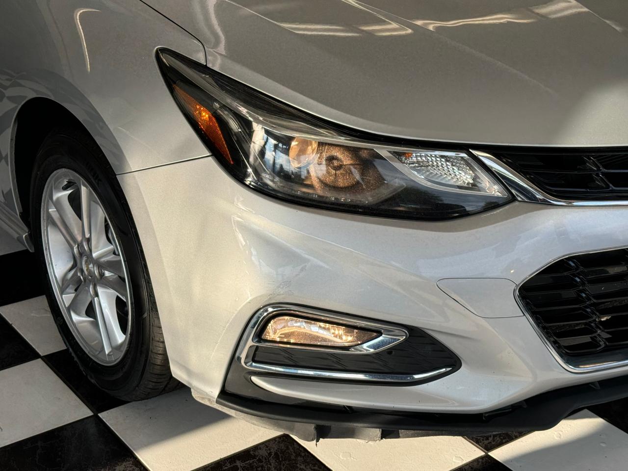2017 Chevrolet Cruze LT+ApplePlay+Remote Start+New Tires+Brakes+Camera - Photo #33