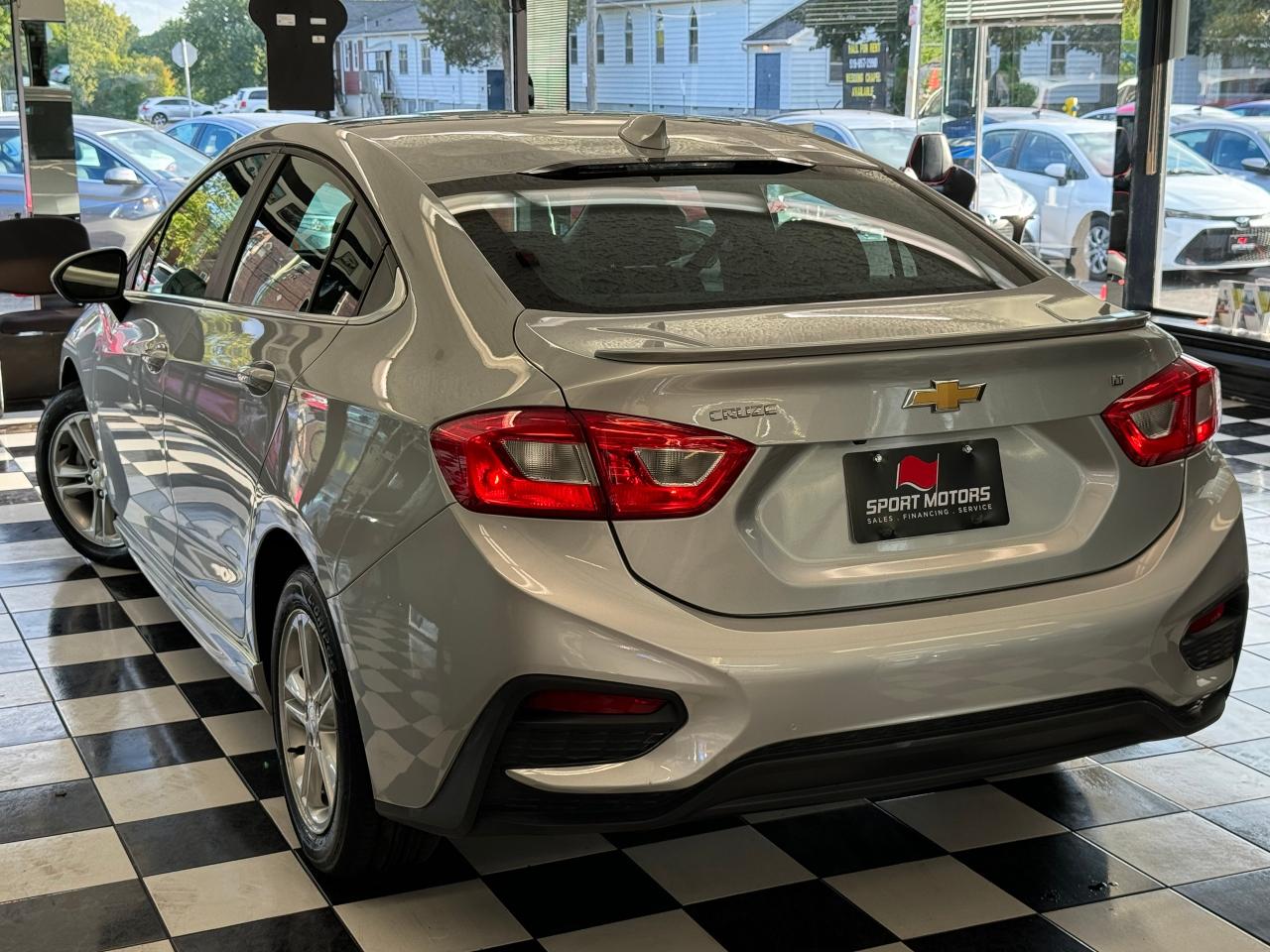 2017 Chevrolet Cruze LT+ApplePlay+Remote Start+New Tires+Brakes+Camera - Photo #12